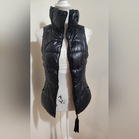 Lululemon Fluffin Awesome Vest - Picture 8 of 9